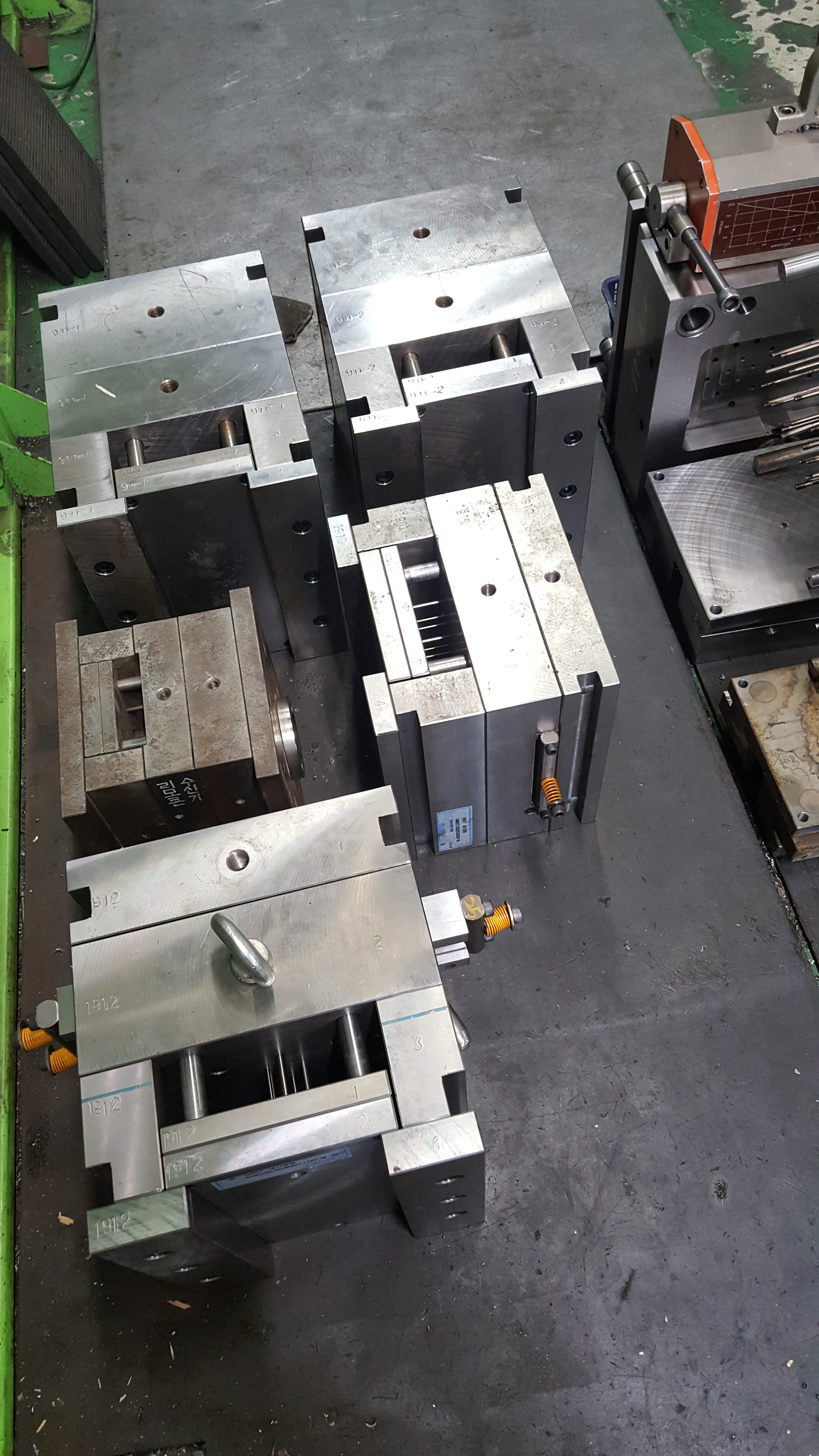 다이캐스팅금형